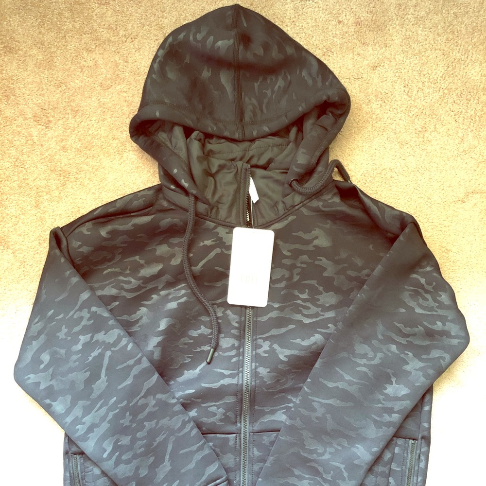 Fabletics Lott’s removable hood w/ tags